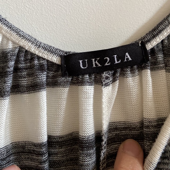 Unique striped tank top in size S - Picture 3 of 10